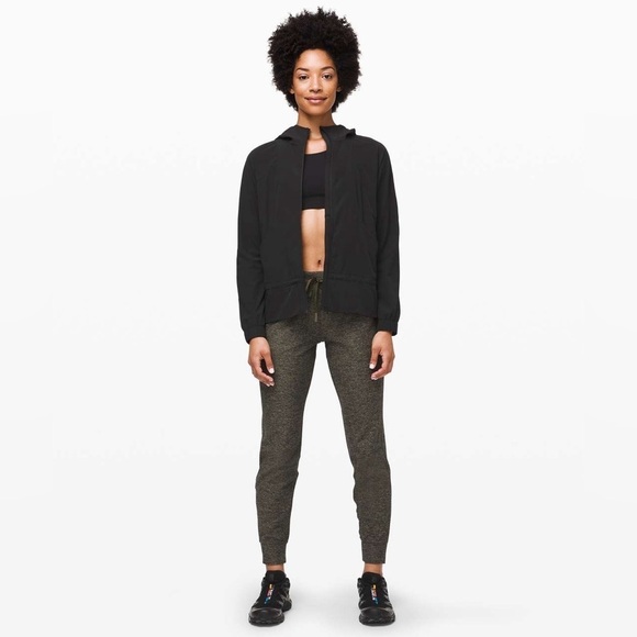 Lululemon Ready To Rulu Pant, size 4 - Picture 2 of 11